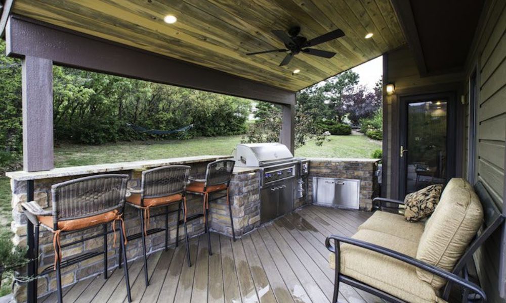 5 Benefits of Having an Outdoor Grill Island
