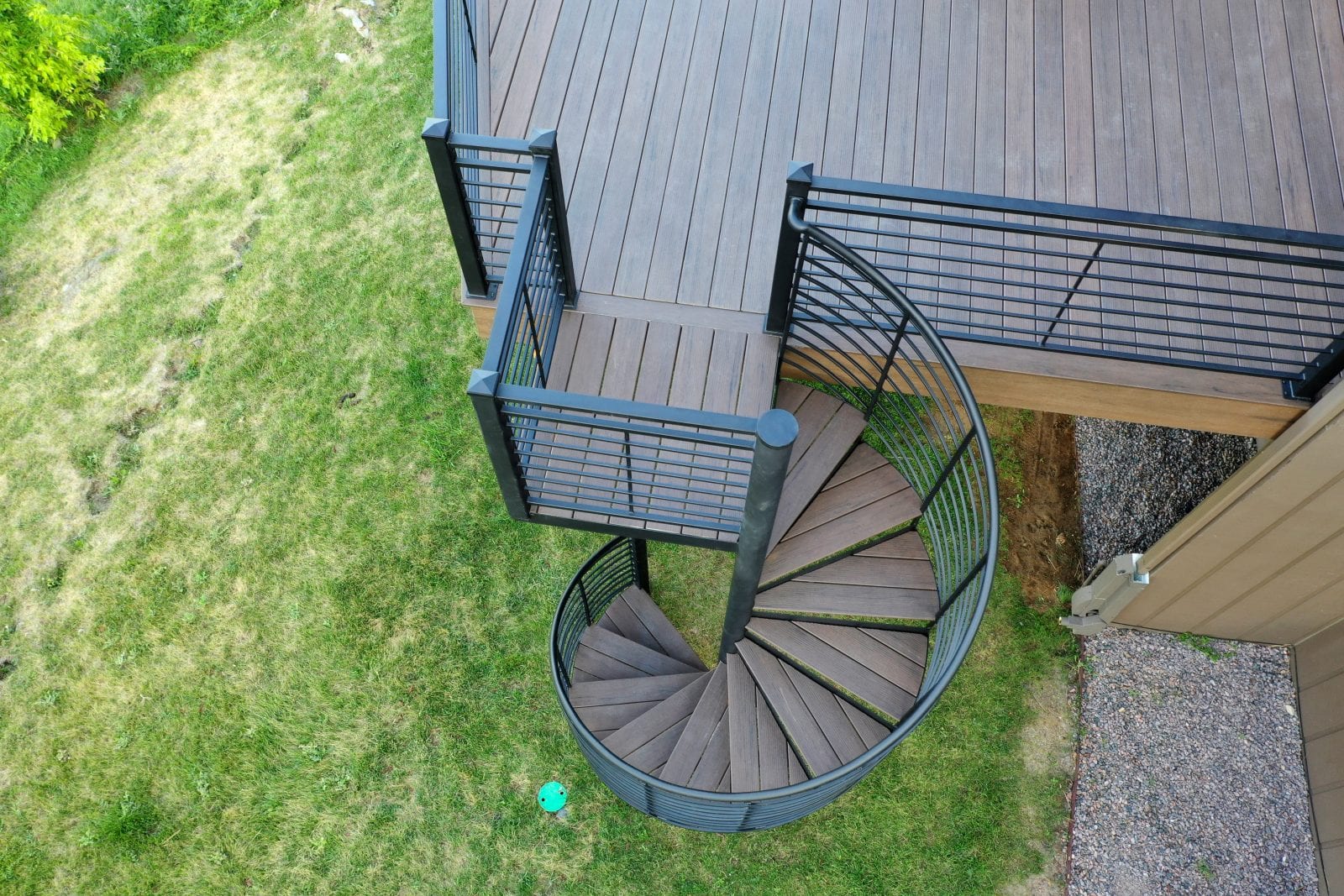 Deck Design Ideas to Try This Year