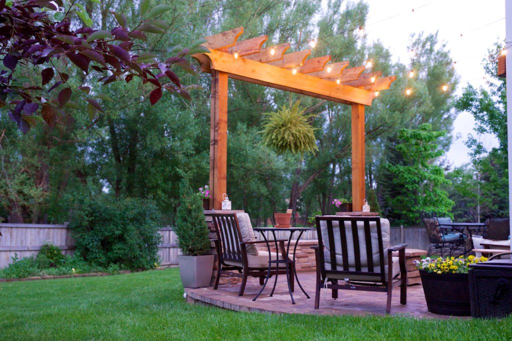 Wooden Aspen Cut Pergola Installation